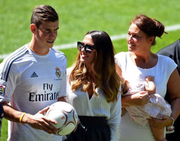 内部挖潜，世体：弗里克和博扬一起观看巴萨竞技训练